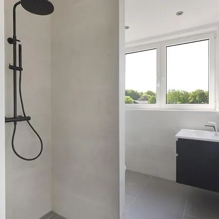 Heide Hoeve Hoekwoning Met Hottub | 6 Personen بيت للعطل