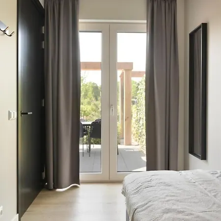 Heide Hoeve Hoekwoning Met Hottub | 6 Personen بيت للعطل