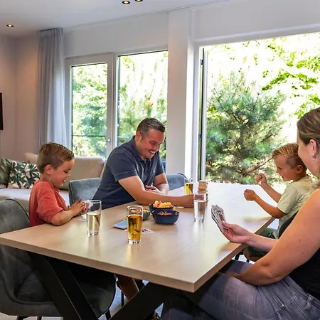 Heide Hoeve Hoekwoning Met Hottub | 6 Personen بيت للعطل *