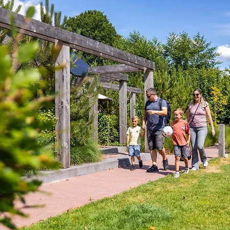 Holiday home Heide Hoeve Hoekwoning Met Hottub | 6 Personen
